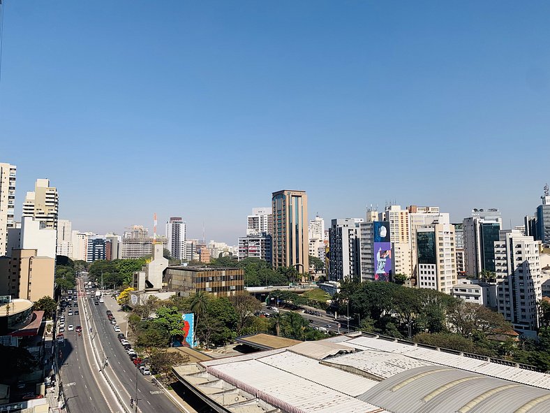 Oásis Urbano: Studio Deslumbrante com Piscina na Cobertura b