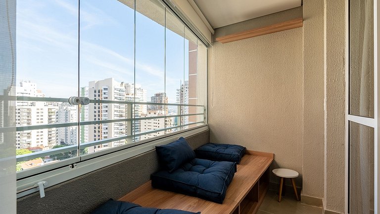 Studio no 18° andar com vista incrivel em Perdizes